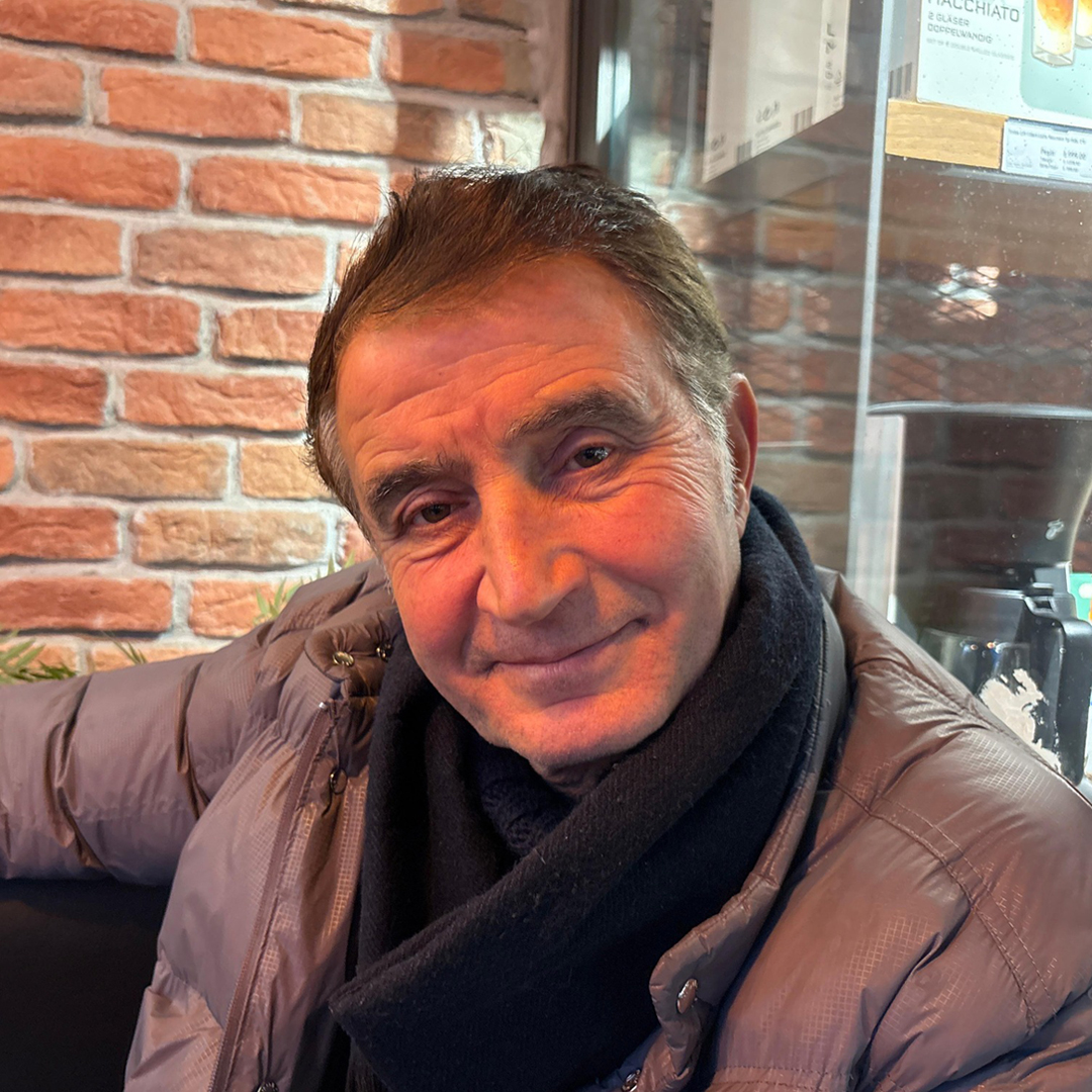Dr. Hakan Kayhan